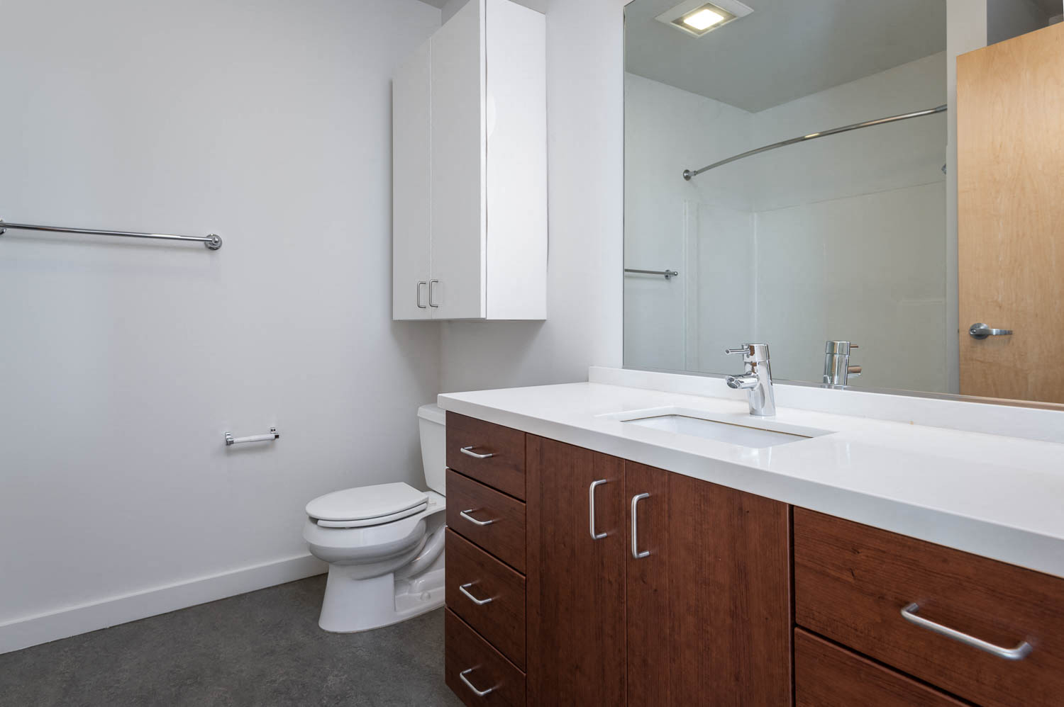 Central Eastside Lofts | Eastmoreland Bathroom