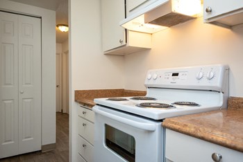 Edgewood Manor | Kitchen Edgewood Manor | Kitchen - Photo Gallery 4