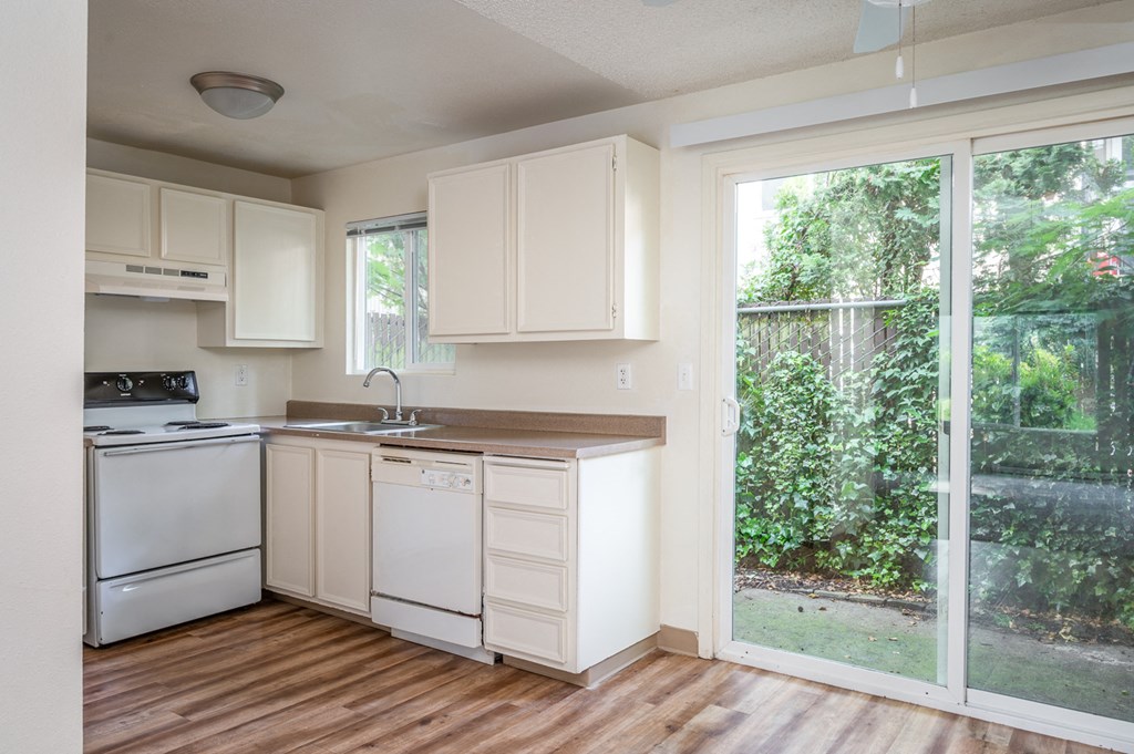 Brittany Square | Kitchen