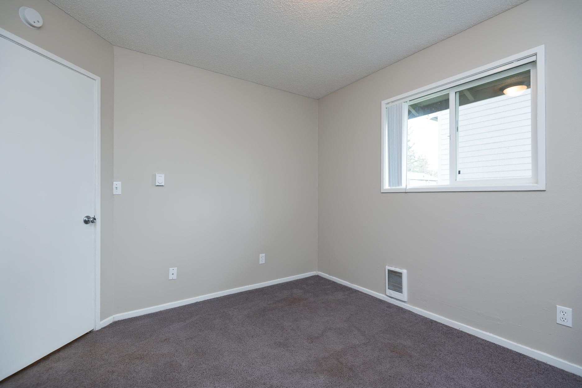 The Jax Apartments | Bedroom