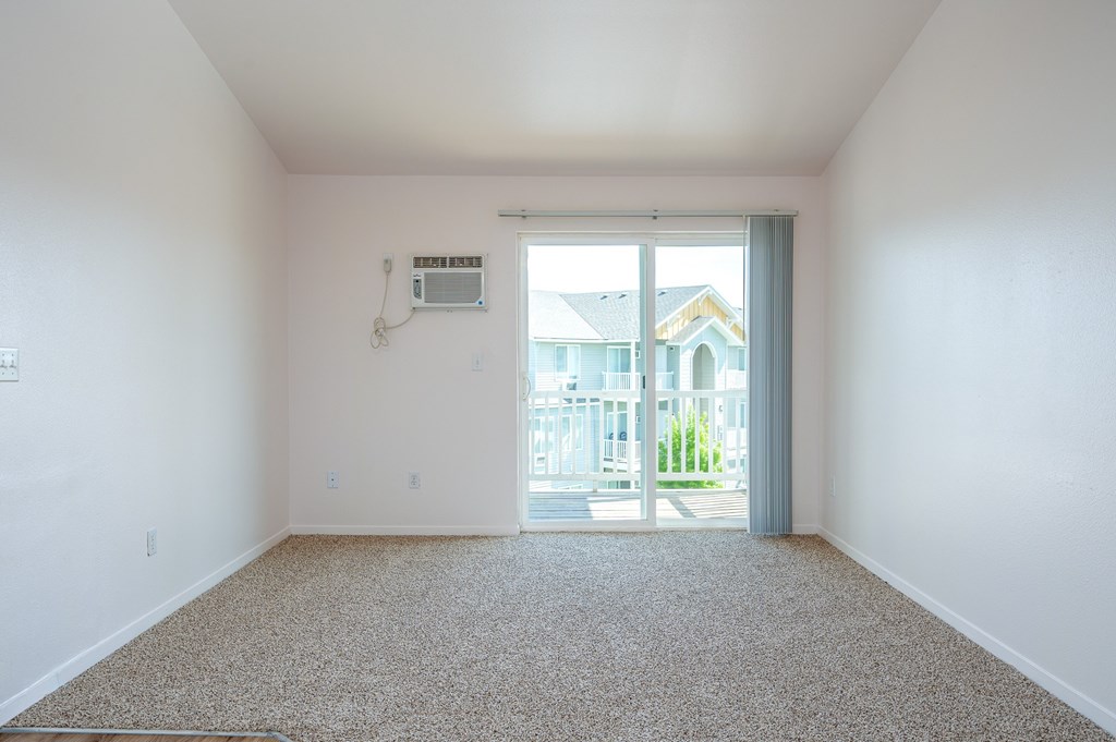 Center Pointe | Living Area