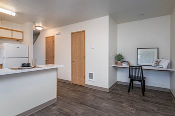 The Montavilla | Dogwood 2x1.5 Kitchen, Dining Room with Office Nook The Montavilla | Dogwood 2x1.5 Kitchen, Dining Room with Office Nook - Photo Gallery 5