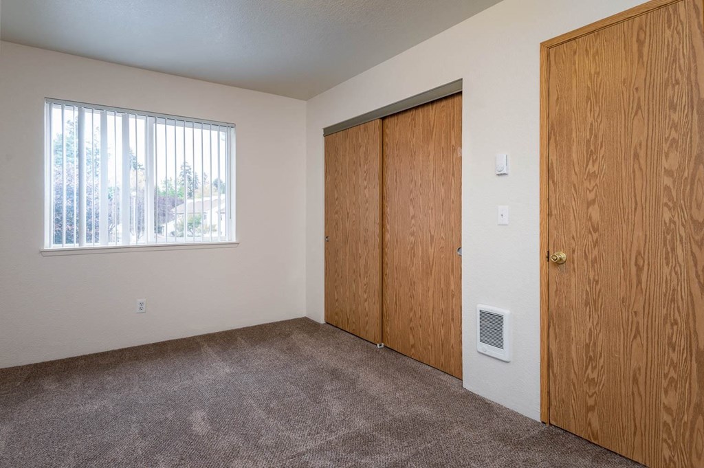 The Montavilla | Dogwood 2x1.5 Primary Bedroom