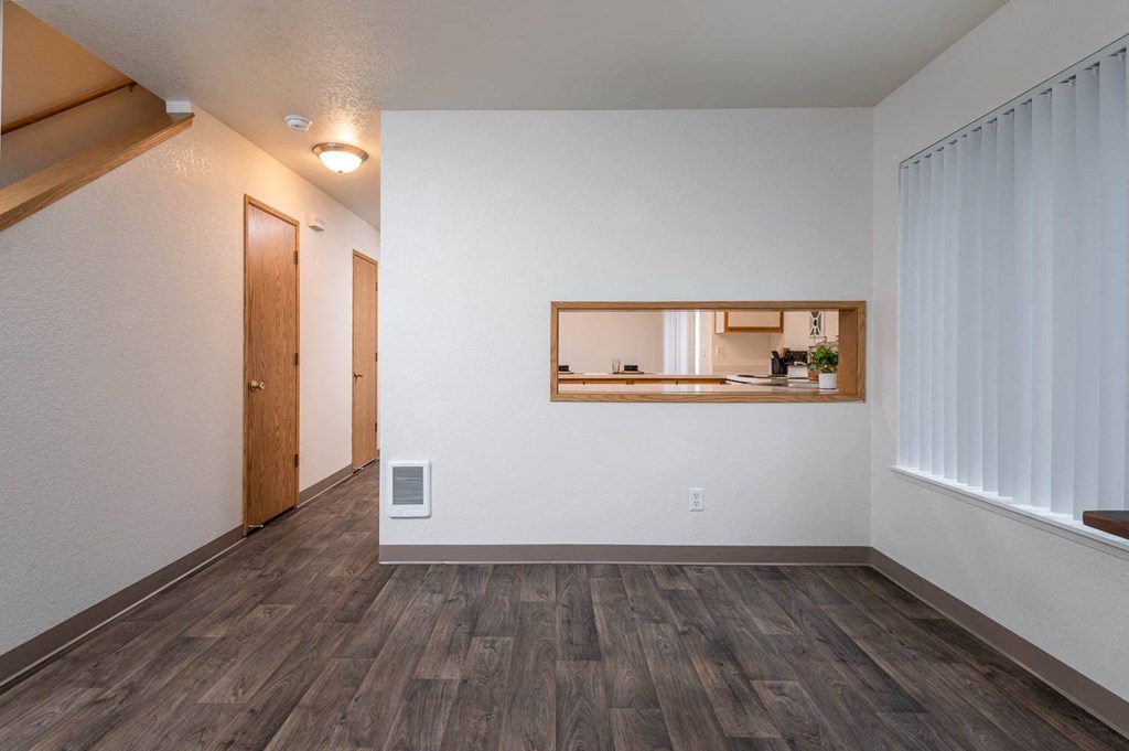 The Montavilla | Dogwood 2x1.5 Living Room