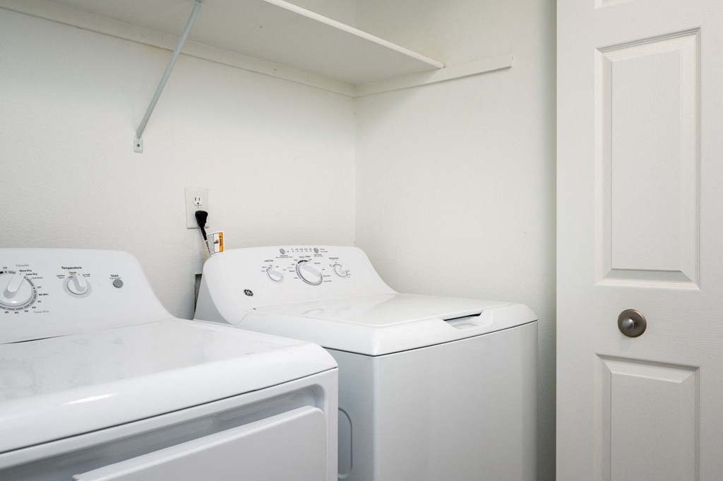 Riverwood | Washer and Dryer