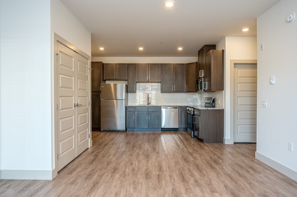 Tidewater Apartments | Kitchen & Living Area