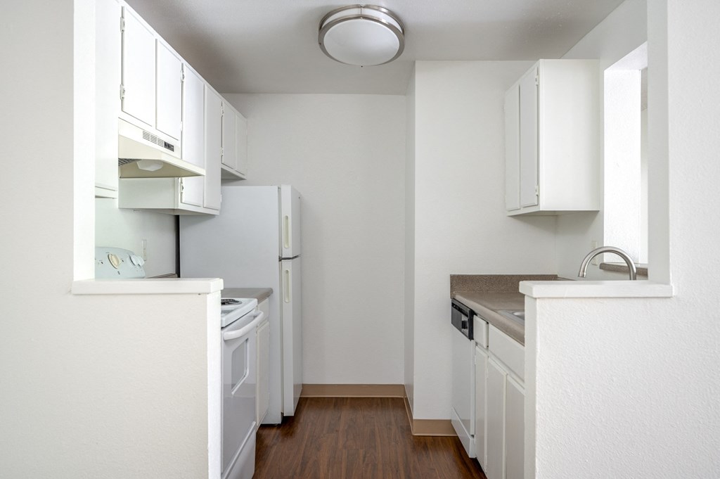 Riverwood Heights | Kitchen