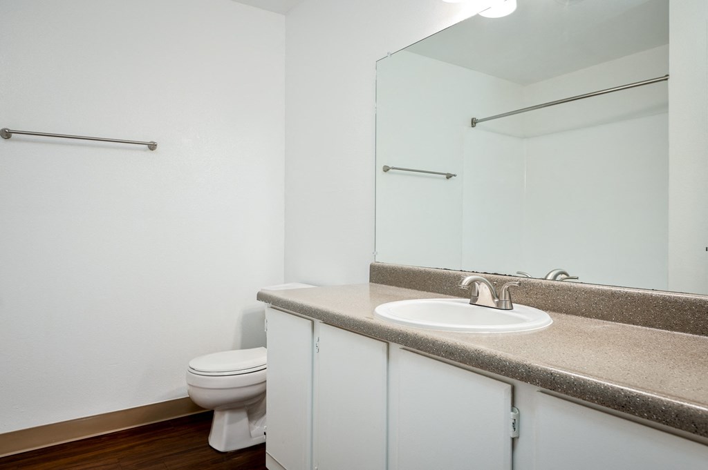 Riverwood Heights | Bathroom