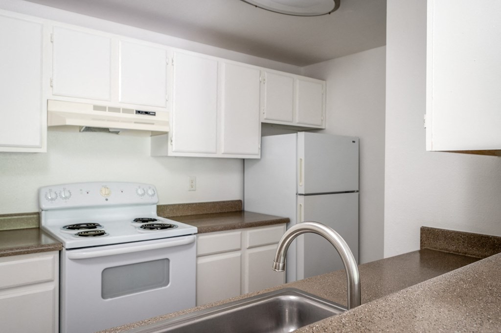 Riverwood Heights | Kitchen