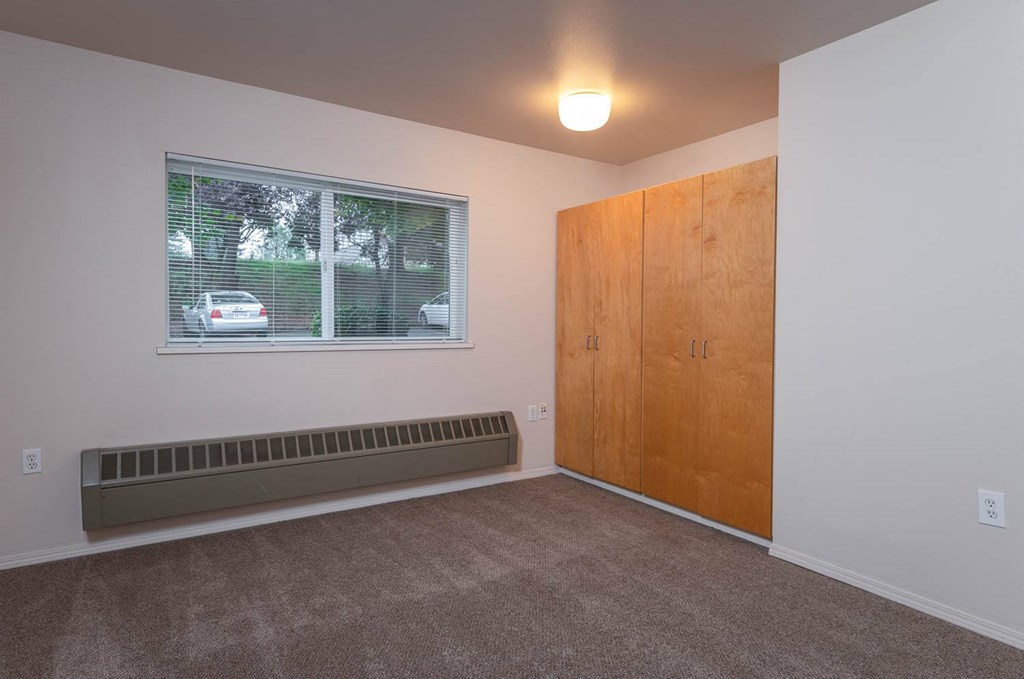 The Montavilla | Maple 2x1 Flat Bedroom