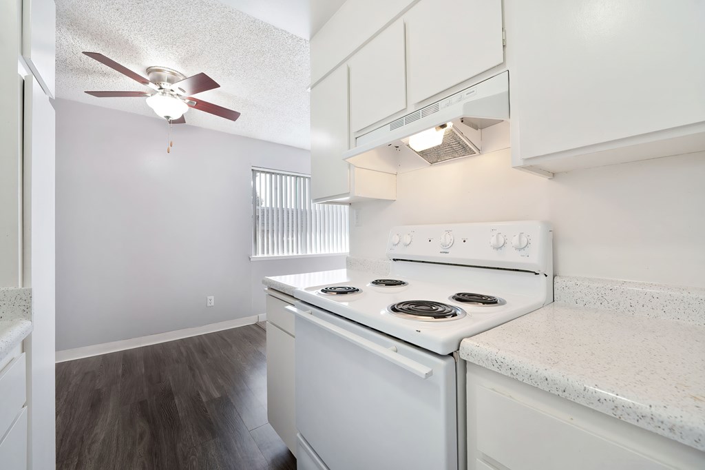 The Canopy | Kitchen & Dining