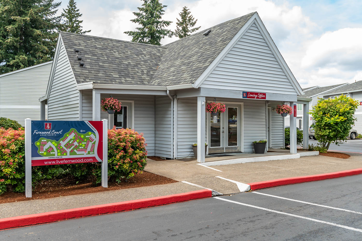 Fernwood Court | Clubhouse and Manager Office