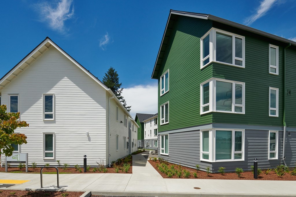 Douglas Grove | Exterior