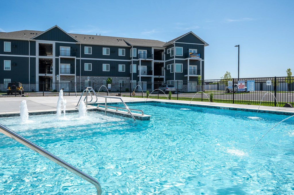 Tidewater Apartments | Exterior Pool