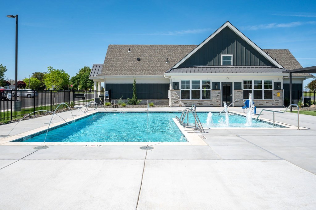 Tidewater Apartments | Exterior Pool