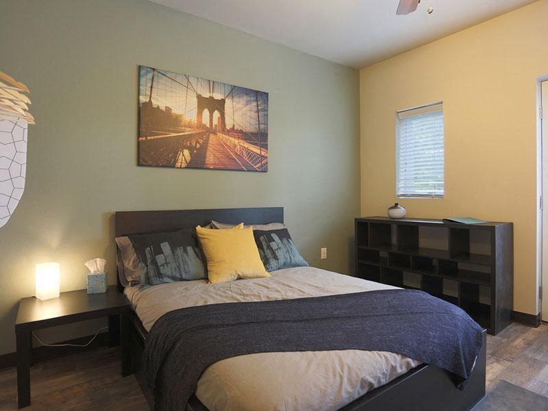 Pearl Studios | Bedroom