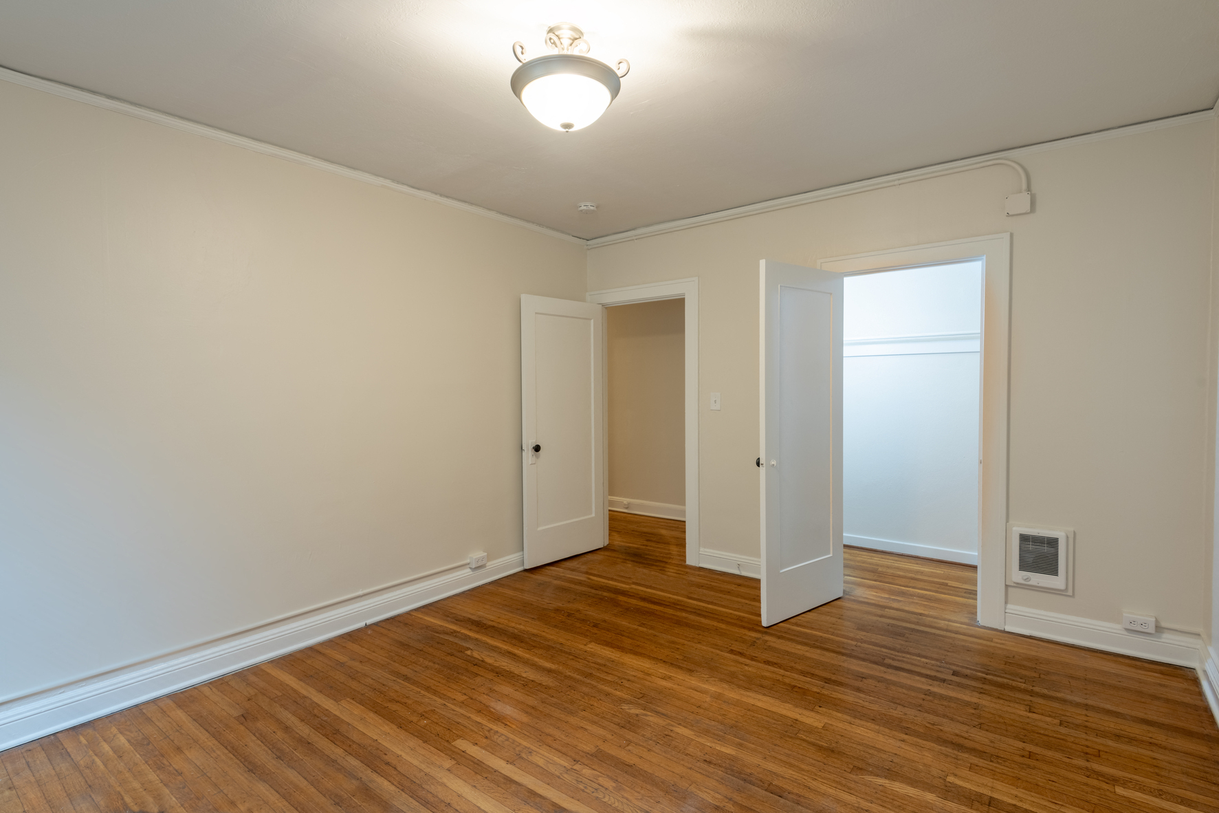 Palladian Apartments | #103 Bedroom