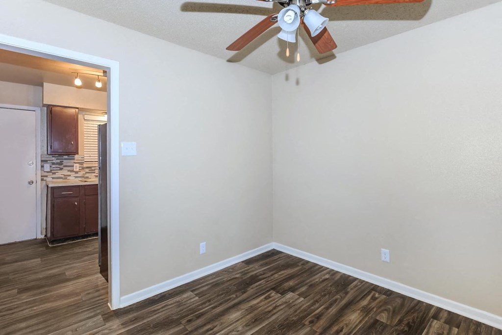 Ceiling Fan In Bedroom at Boston Woods Apartments, Texas, 78201