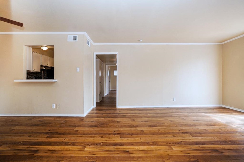 Wood Floor Dining Room at Boston Woods Apartments, Texas