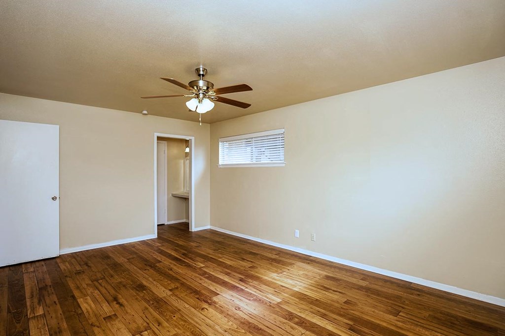 Hardwood Floors at Boston Woods Apartments, San Antonio TX