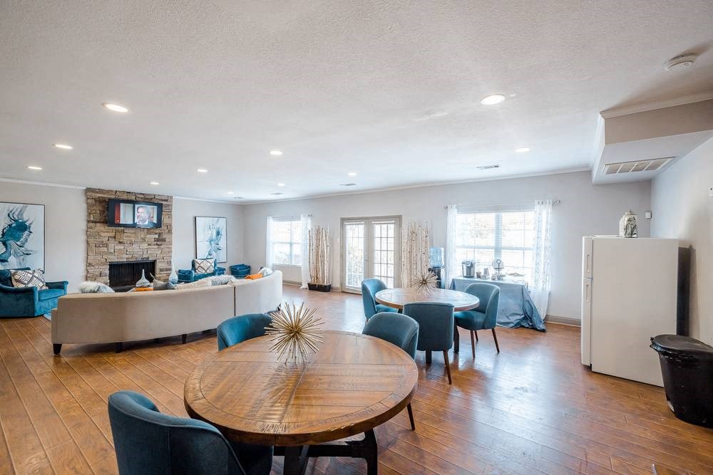 Resident Lounge. Coffee anyone? at Cedar Run Apartments, Memphis, Tennessee