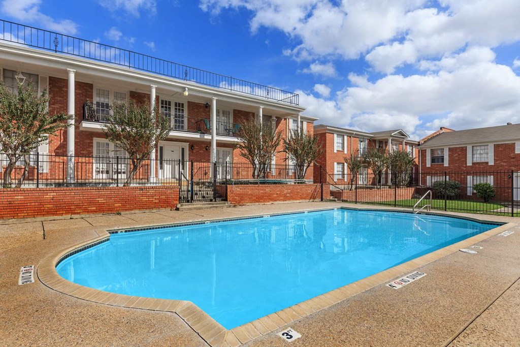 Swimming Pool With Sparkling Water at Boston Woods Apartments, San Antonio TX