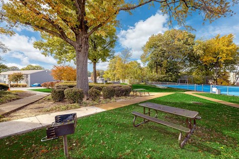 Picnic / BBQ / Rest and Relax at Cedar Run Apartments, Tennessee