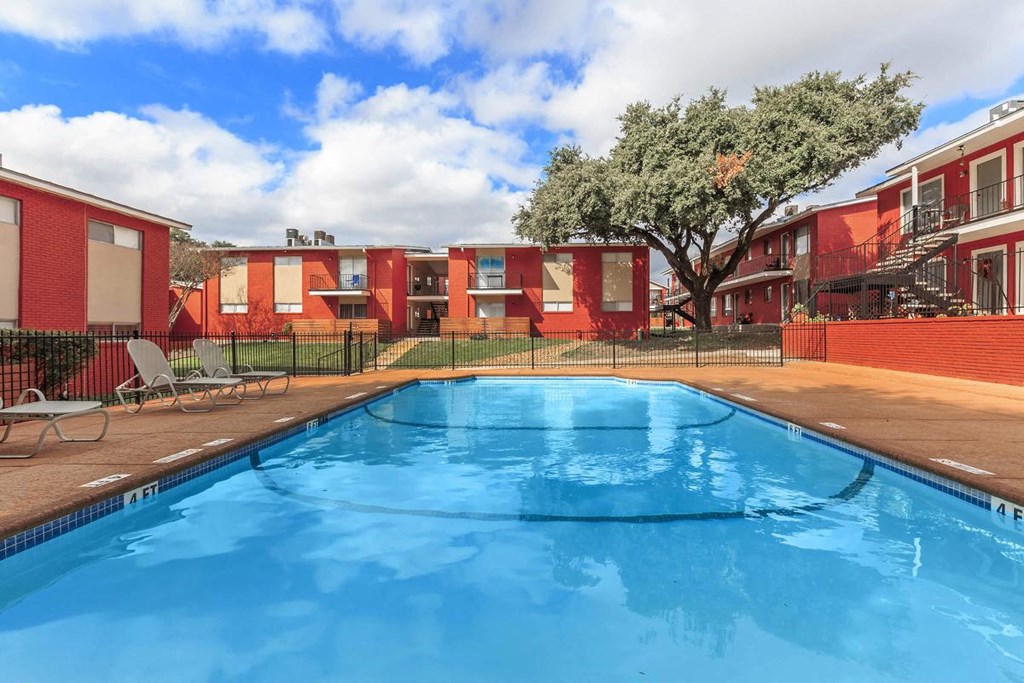 Glimmering Pool at Boston Woods Apartments, San Antonio TX