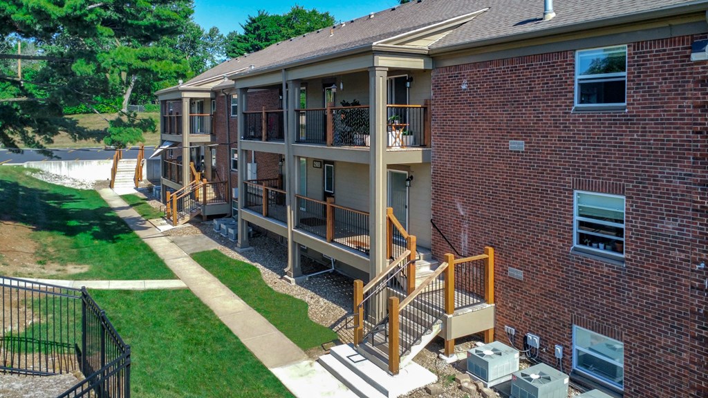 meadowbrook elementary school gladstone missouri apartment rental