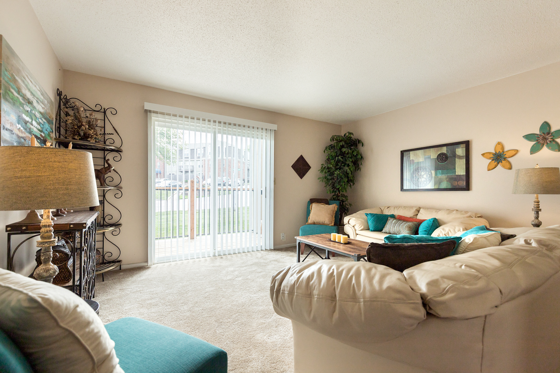 London Towers Apartments, 2505 NE Shady Lane, Gladstone, MO RentCafe