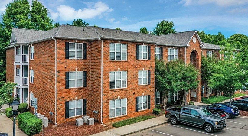 Heritage apartments in Hillsborough NC. Modern Apartments in a luxury setting.