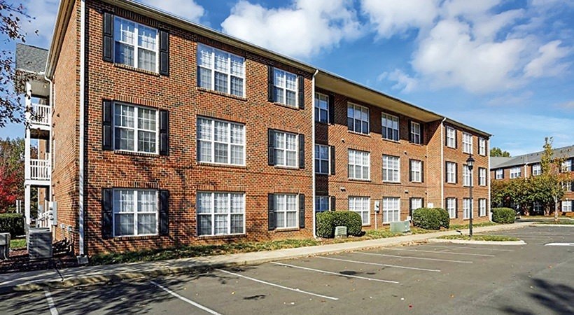 Heritage apartments in Hillsborough NC. Modern Apartments in a luxury setting.