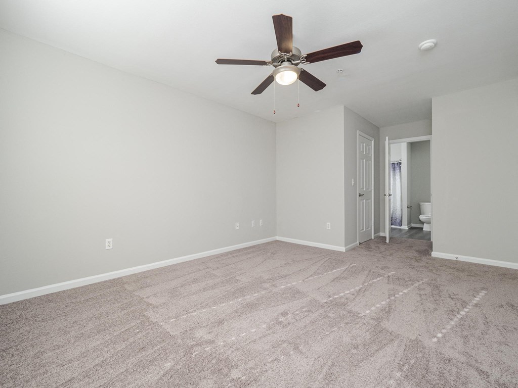 Heritage apartments in Hillsborough NC. Modern Apartments in a luxury setting.