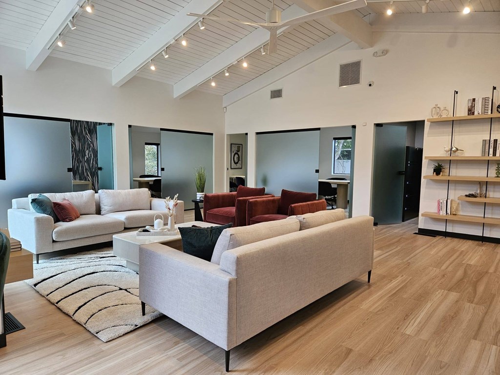 Chatsworth Apartment Homes