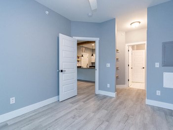 Smith Flats bedroom - Photo Gallery 6