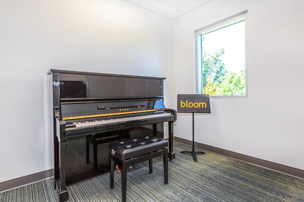 Bloom Apartments