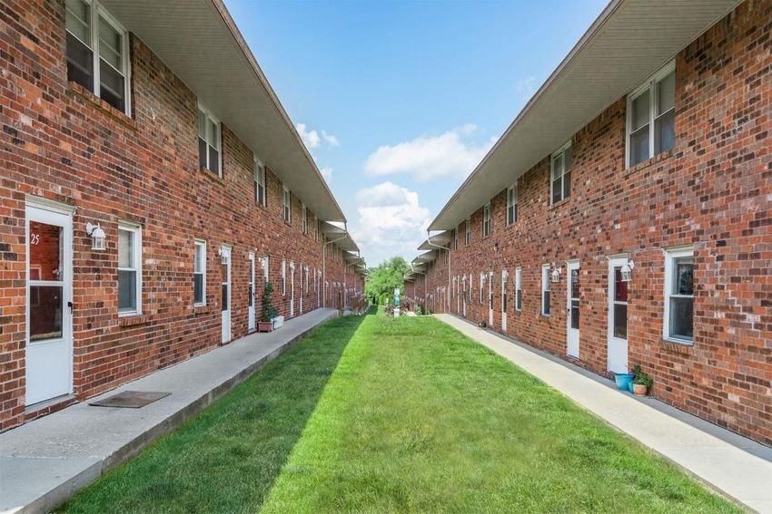 Sassafras Hill Apartments