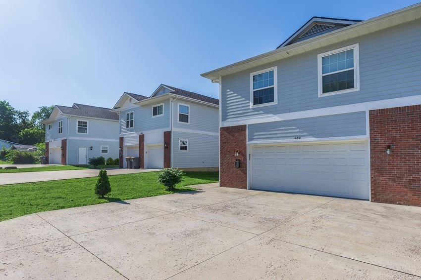 Regency Court Apartments