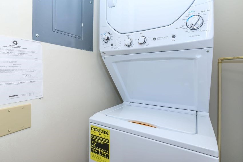 Regency Court Apartments