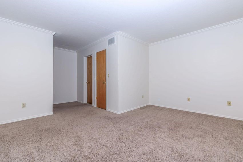 Regency Court Apartments