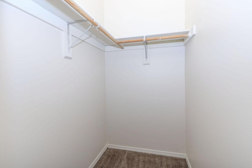 Regency Court Apartments