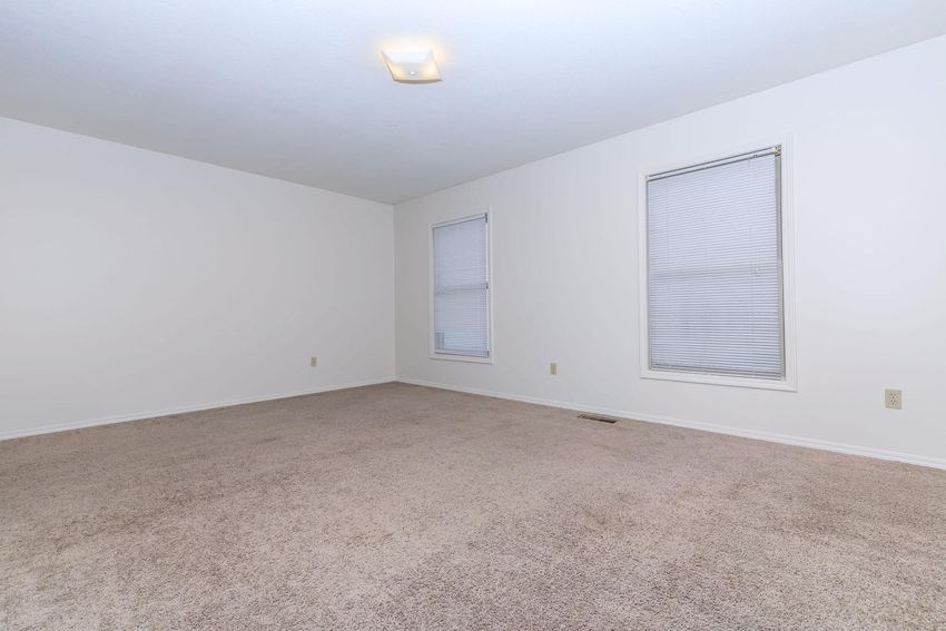 Regency Court Apartments