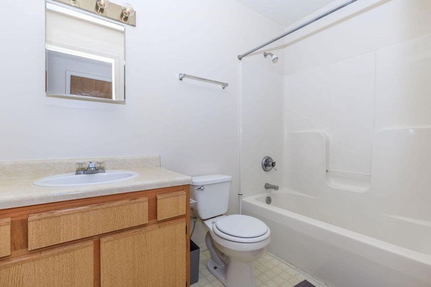 Regency Court Apartments