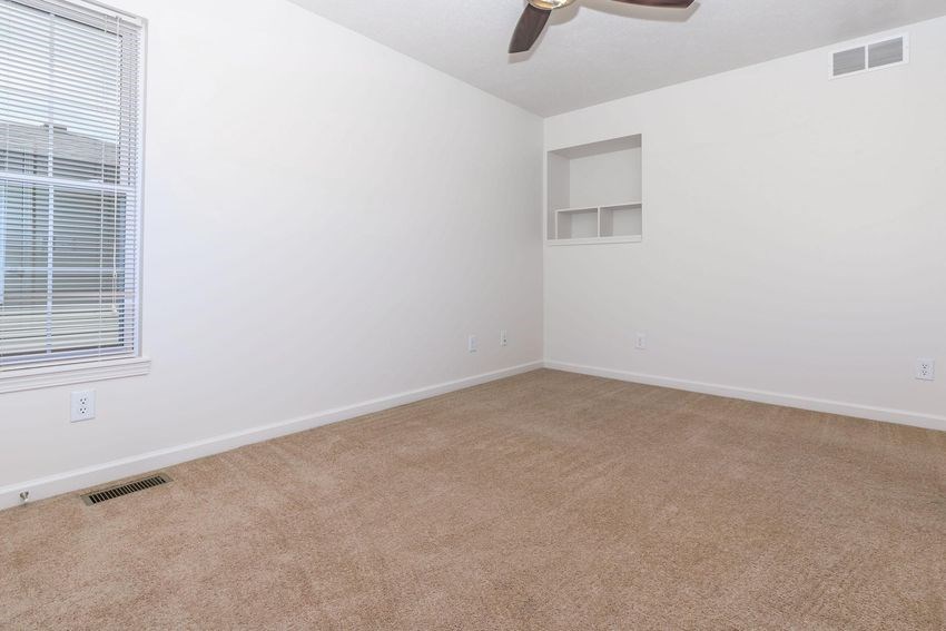 Regency Court Apartments