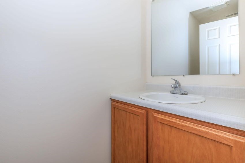 Regency Court Apartments