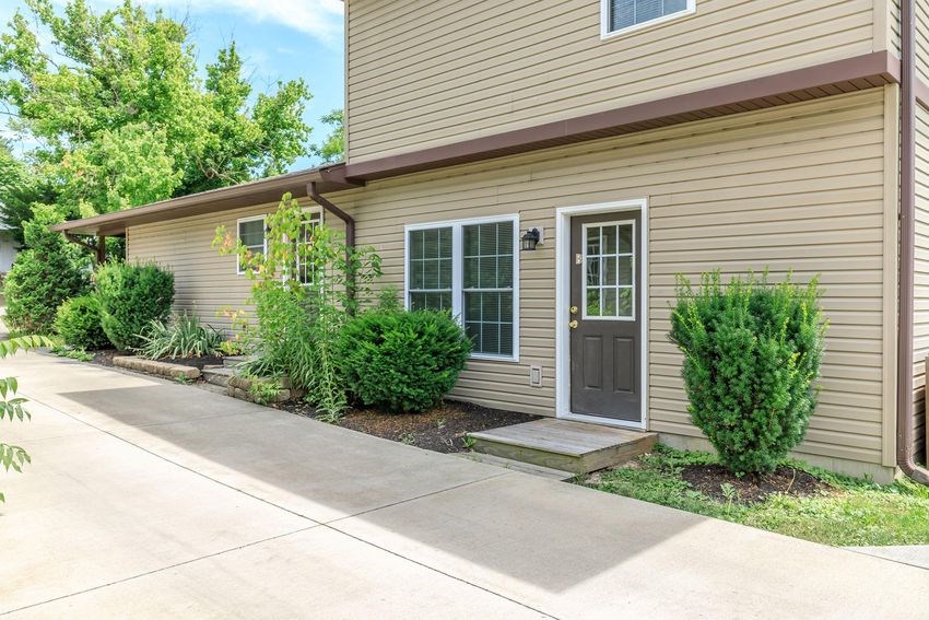 Regency Court Apartments