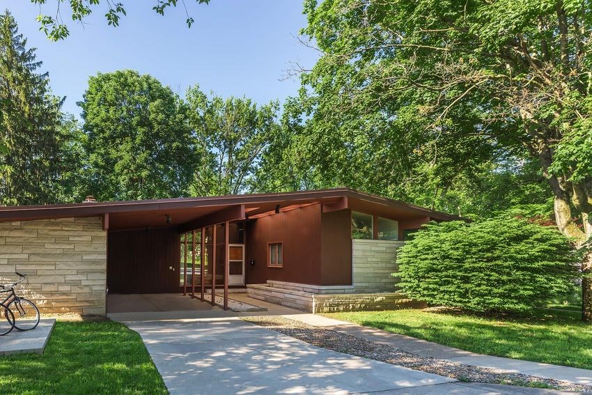 Regency Court Apartments