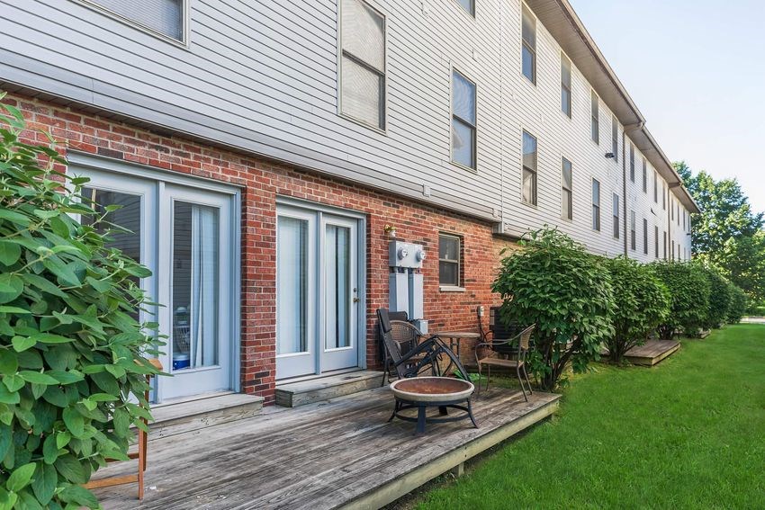 Regency Court Apartments