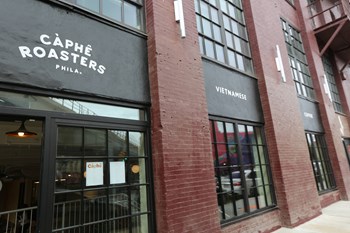 J-centrel affordable apartments living Philadelphia - Photo Gallery 11