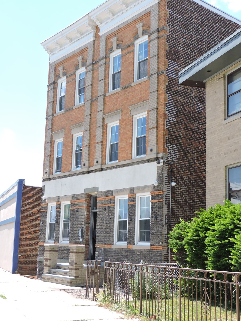 Right Side View Of  Building